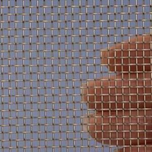 Strip geweven Roestvrijstaal (RVS) gaas mesh 7 (3000 micron)  - ongeveer 50 x 50 cm